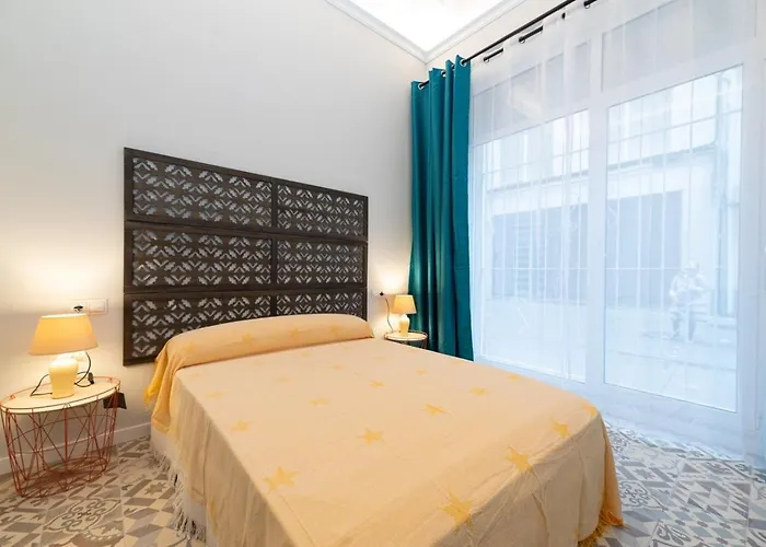 Clero Flat Suite By Invalencia Daire Valensiya